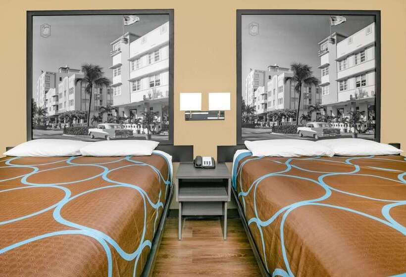 בית מלון כפרי Super 8 By Wyndham Moss Point