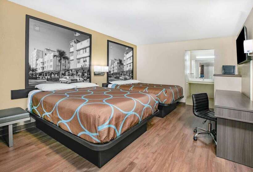 בית מלון כפרי Super 8 By Wyndham Moss Point