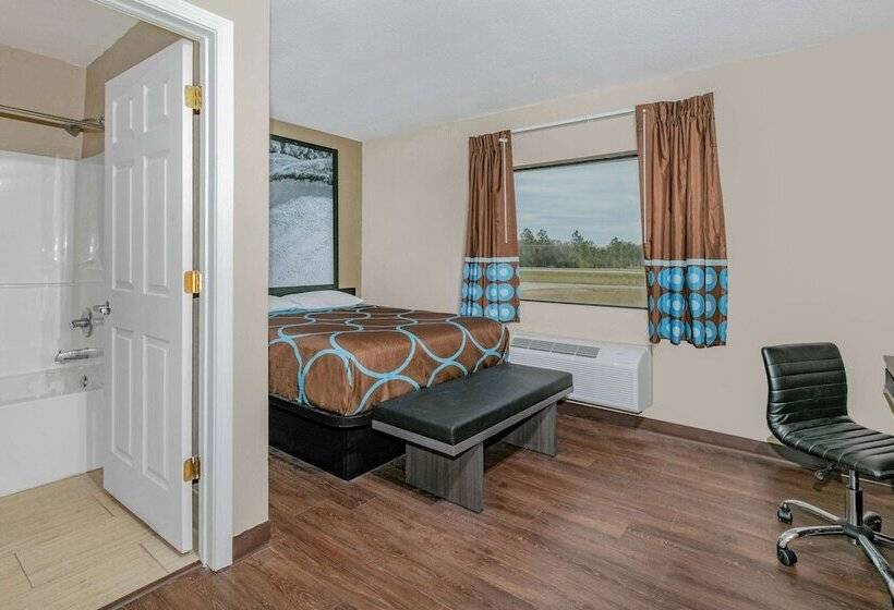 בית מלון כפרי Super 8 By Wyndham Moss Point