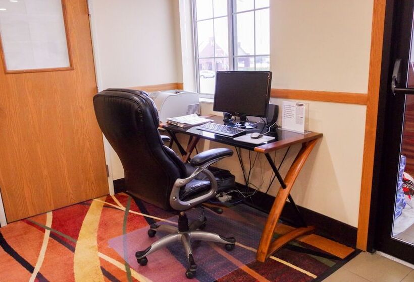 호텔 Dutch Inn And Suites