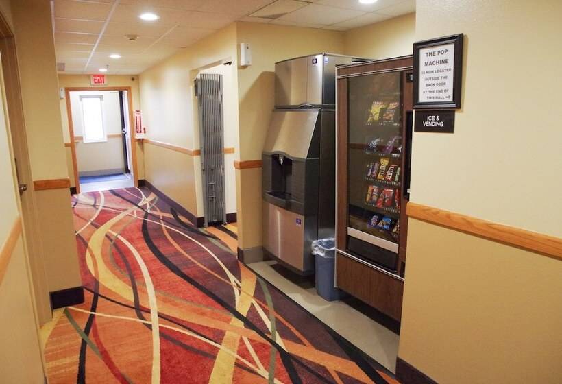 호텔 Dutch Inn And Suites