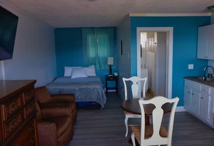 هتل Thames Inn And Marina