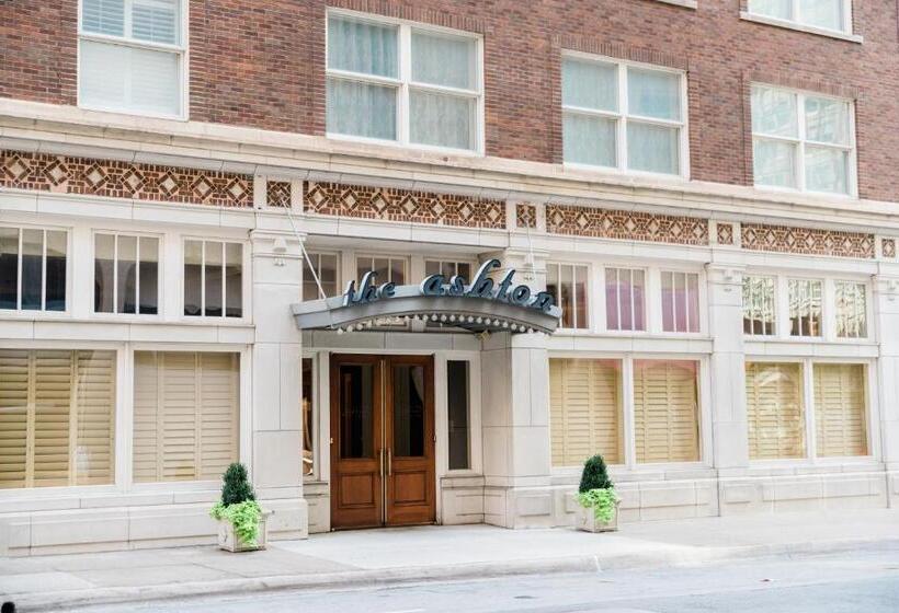 ホテル The Ashton