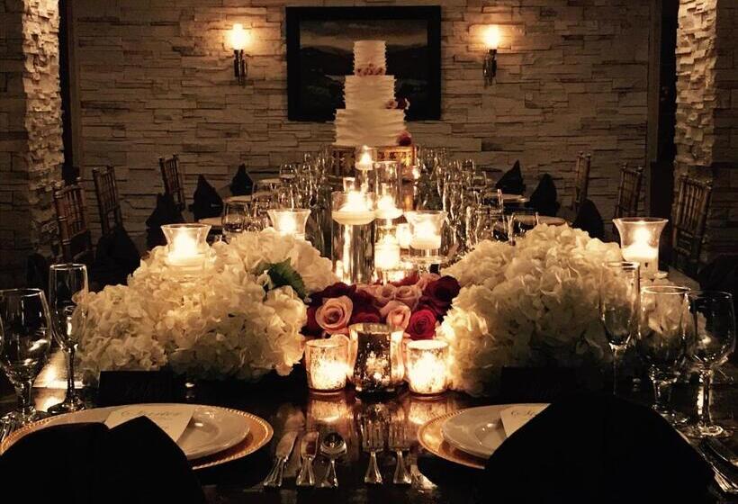 ホテル The Ashton