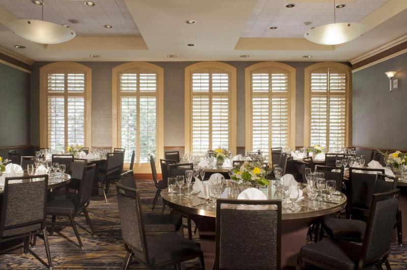 Отель The Ashton