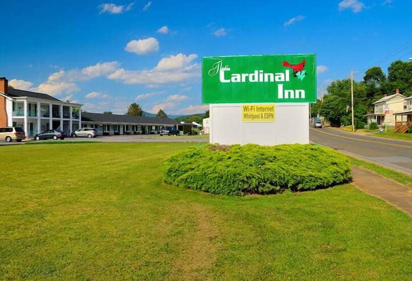 ホテル The Cardinal Inn