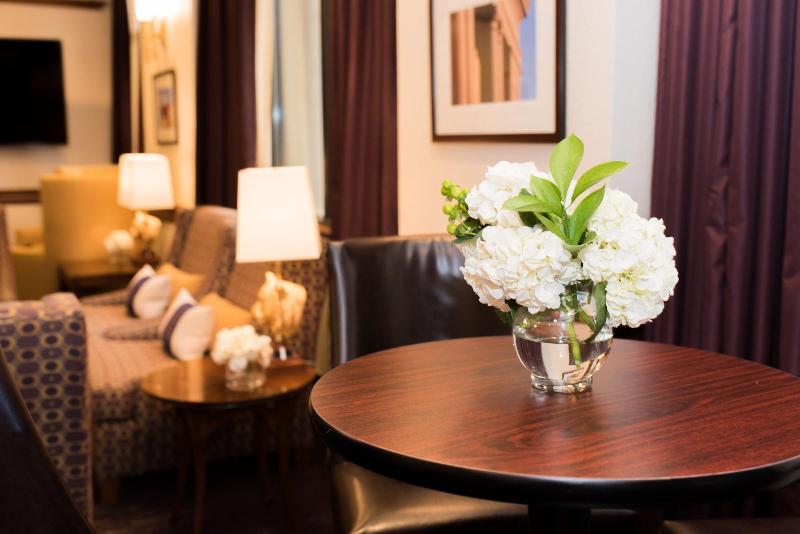 The Cook Hotel And Conference Center At Lsu