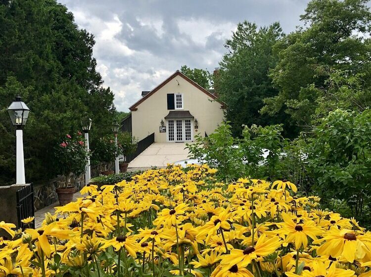 فندق The Inn At Montchanin Village & Spa