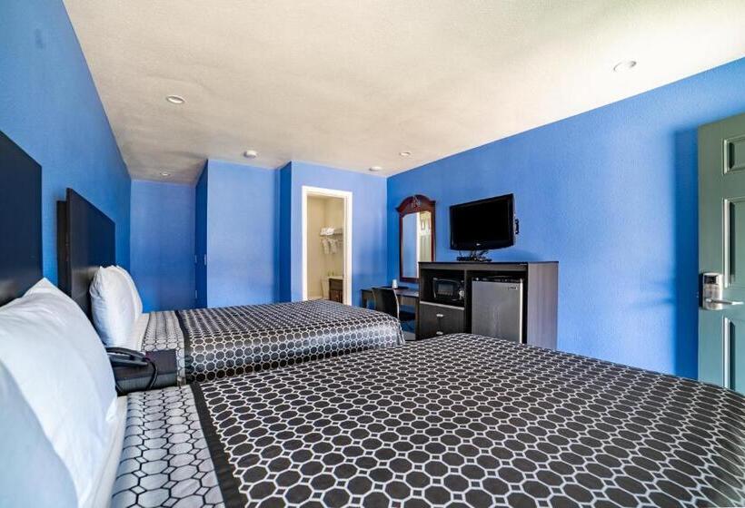 호텔 The Monterey Fireplace Inn