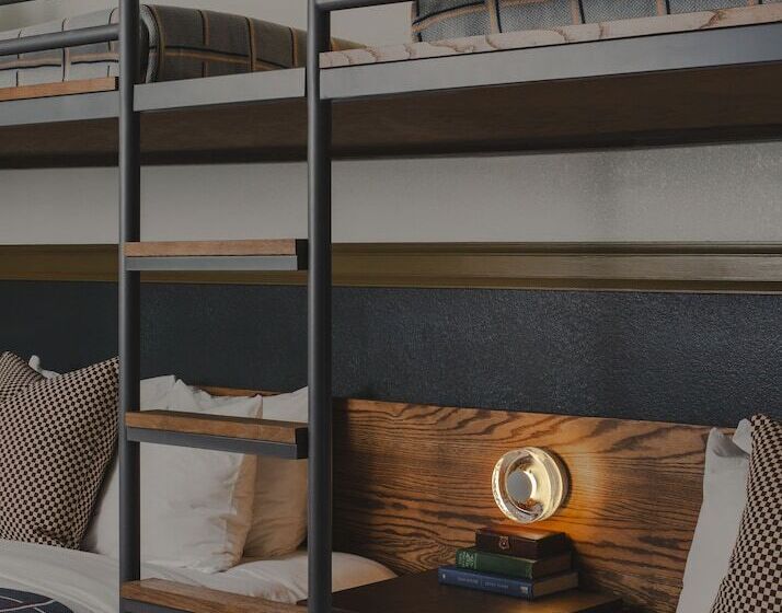 فندق The Ozarker Lodge