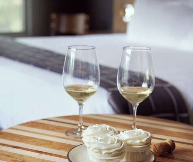 فندق The Ozarker Lodge