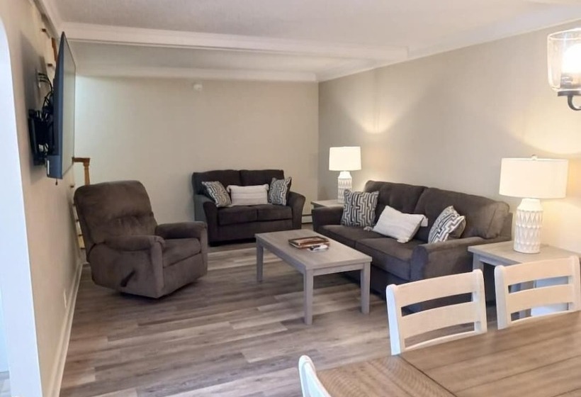 فندق Top Notch Inn