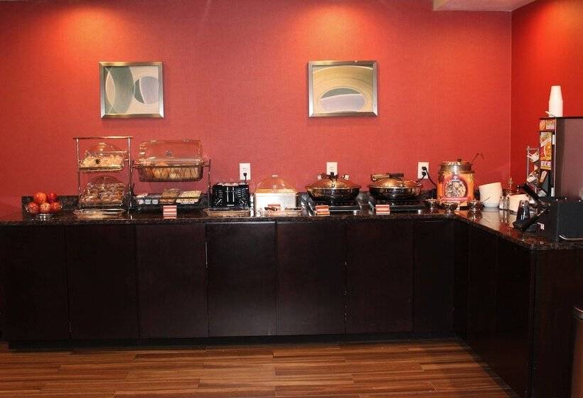 Отель Towneplace Suites Wilmington Newark/christiana