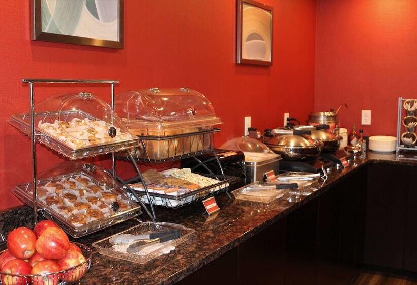 Отель Towneplace Suites Wilmington Newark/christiana