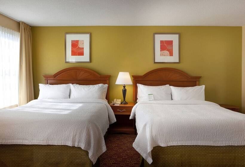 Отель Towneplace Suites Wilmington Newark/christiana