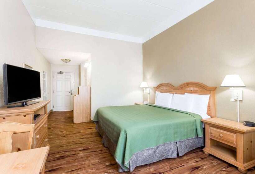 בית מלון כפרי Wingate By Wyndham Savannah Gateway