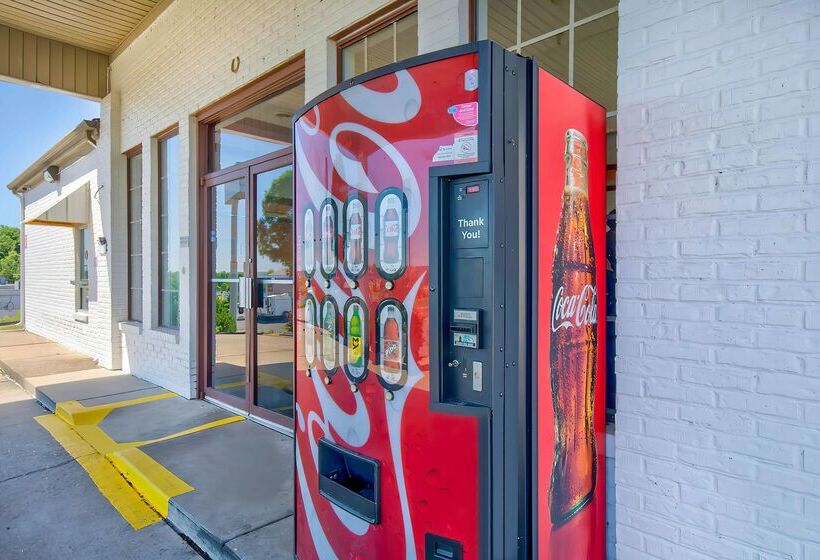 Motel 6 Grand Rivers, Ky