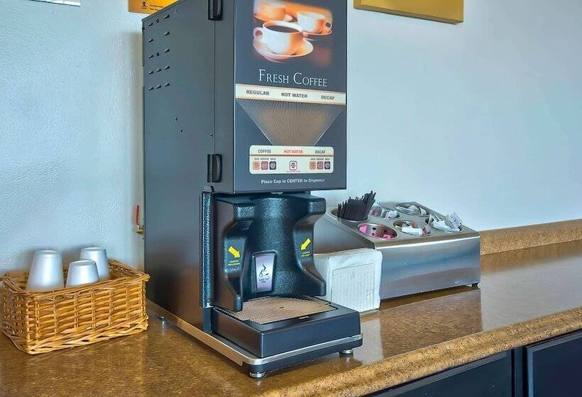 Motel 6 Grand Rivers, Ky