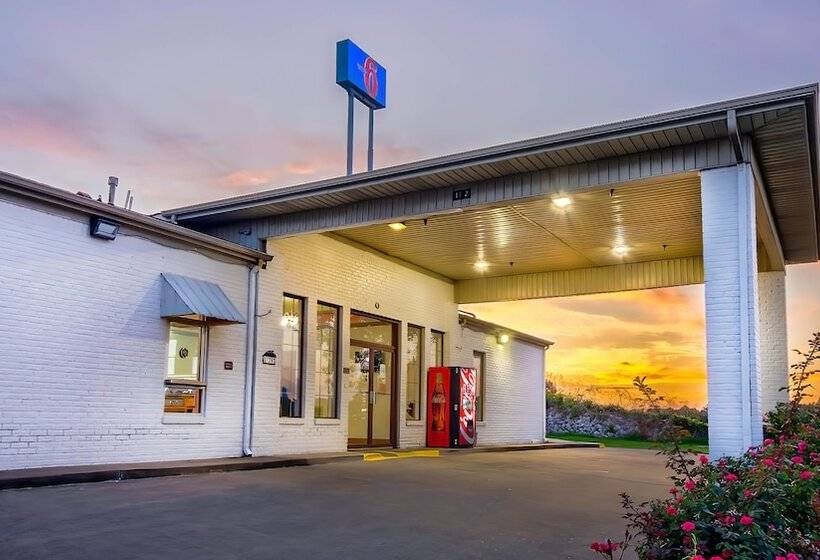 Motel 6 Grand Rivers, Ky