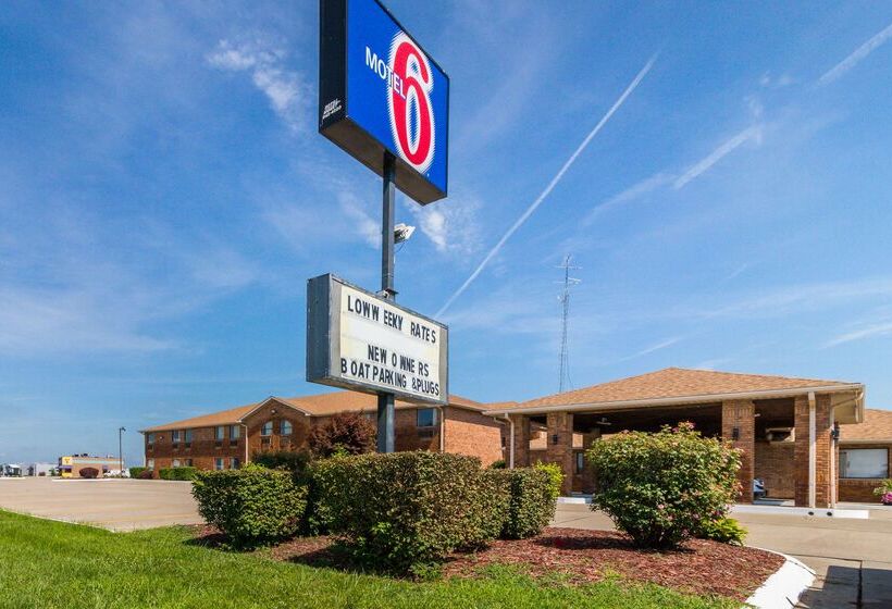 Motel 6 Marion, Il