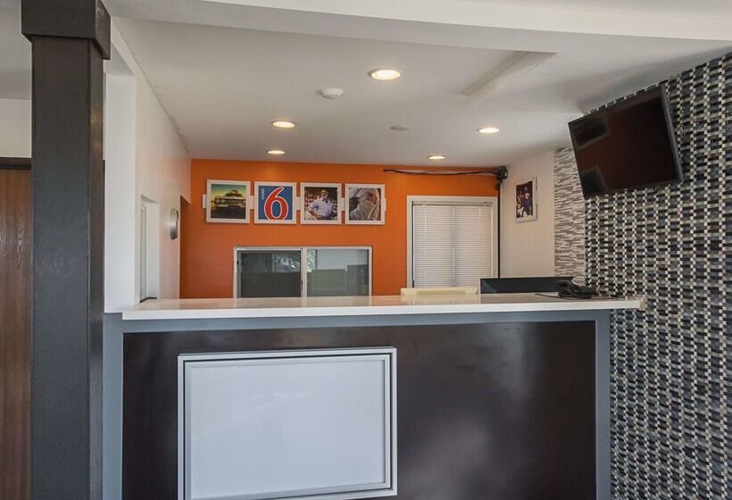 Motel 6 Marshalltown, Ia