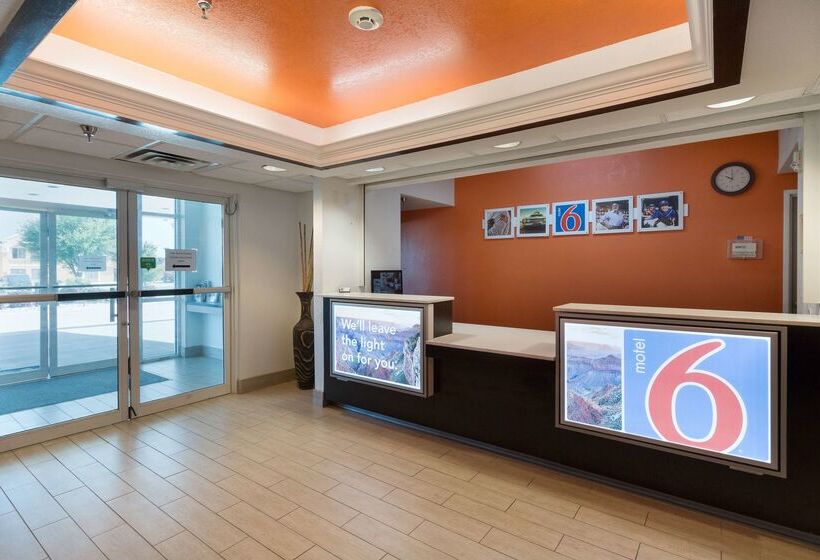 Motel 6 Hillsboro, Tx