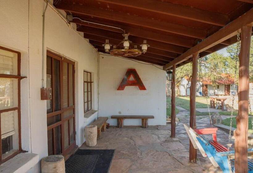فندق على الطريق Antelope Lodge