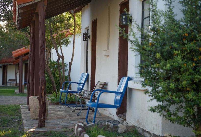 فندق على الطريق Antelope Lodge