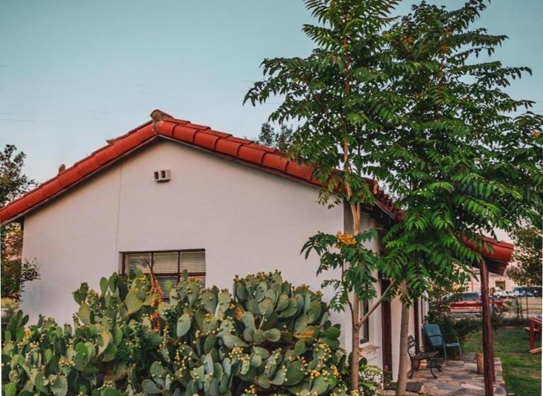 فندق على الطريق Antelope Lodge