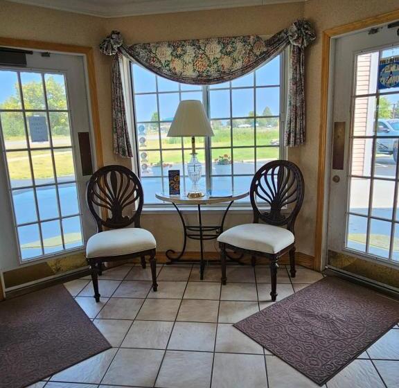 모텔 Great Lakes Inn