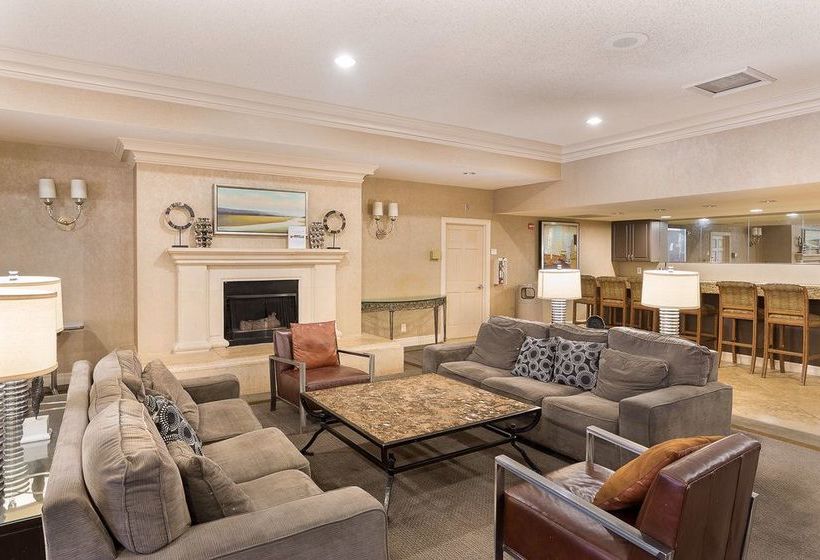 Oakwood Falls Church Aparthotel