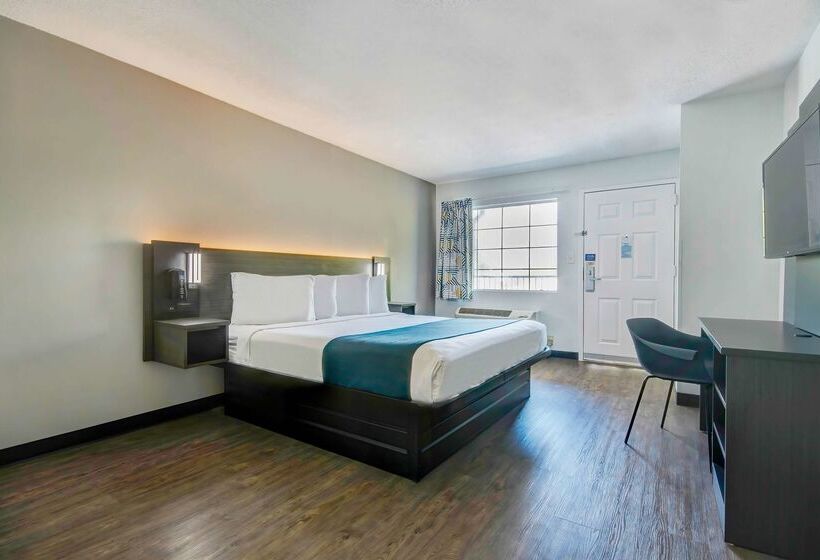 Studio 6ocean Springs, Ms