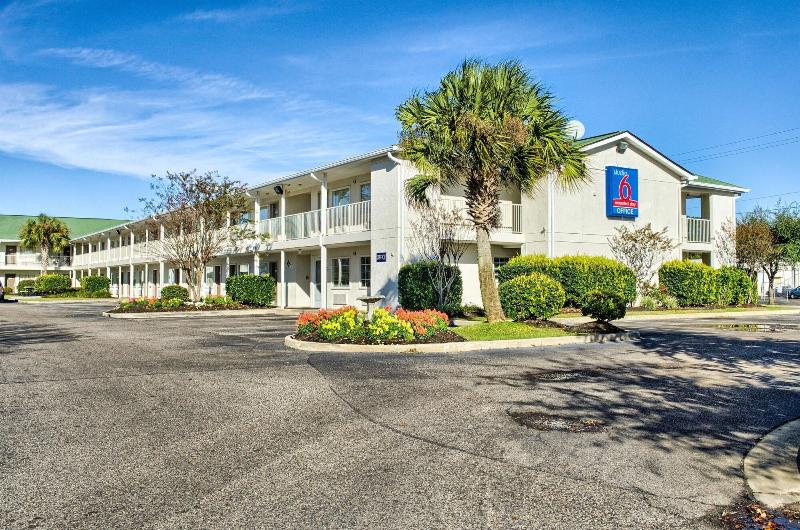 Studio 6ocean Springs, Ms