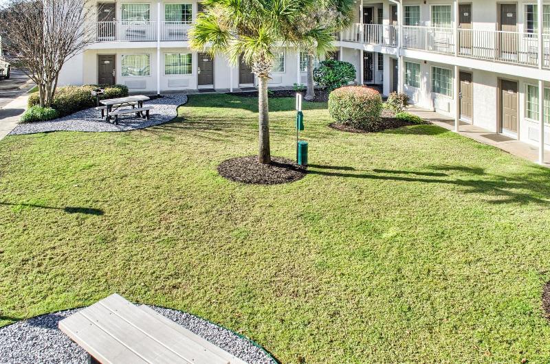 Studio 6ocean Springs, Ms