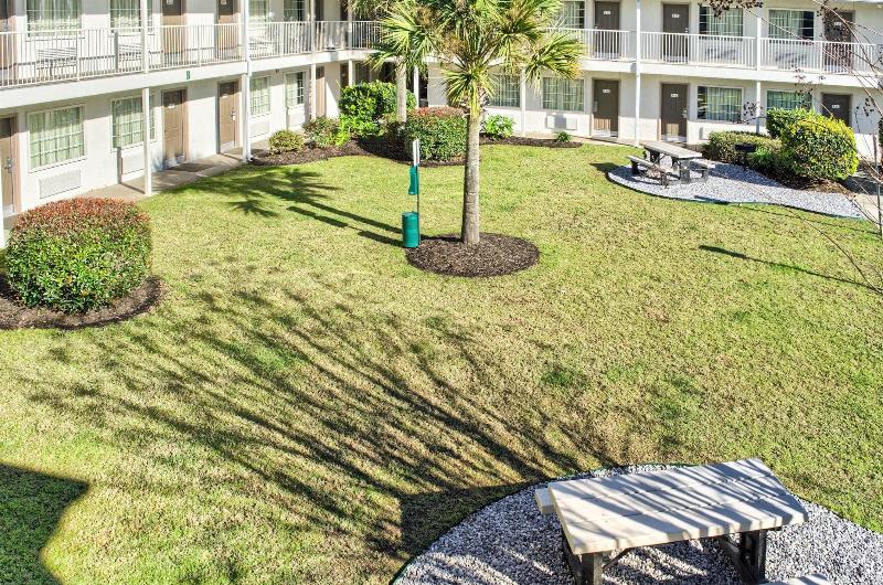 Studio 6ocean Springs, Ms