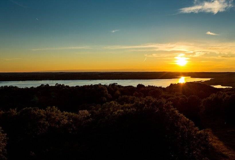 The Lakeview Hotel, Shanty Creek Resort