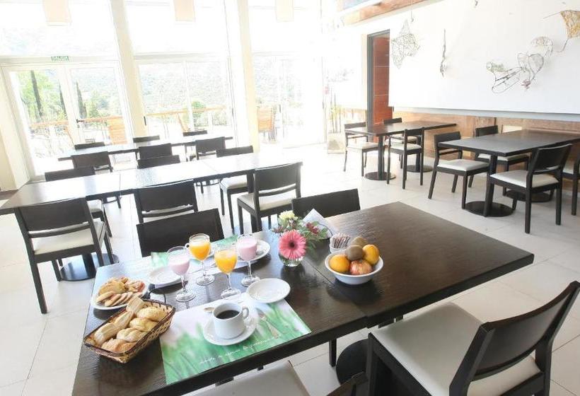 Tres Pircas Hotel & Spa