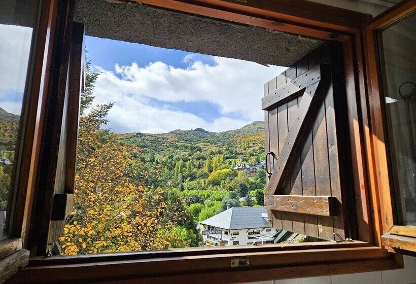 Apartamentos Escarrilla 3000