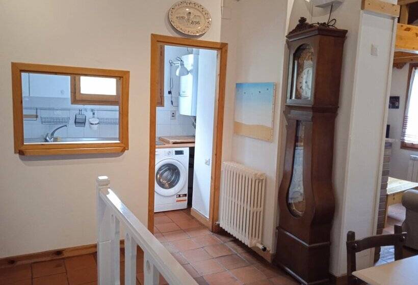 Apartamentos Escarrilla 3000