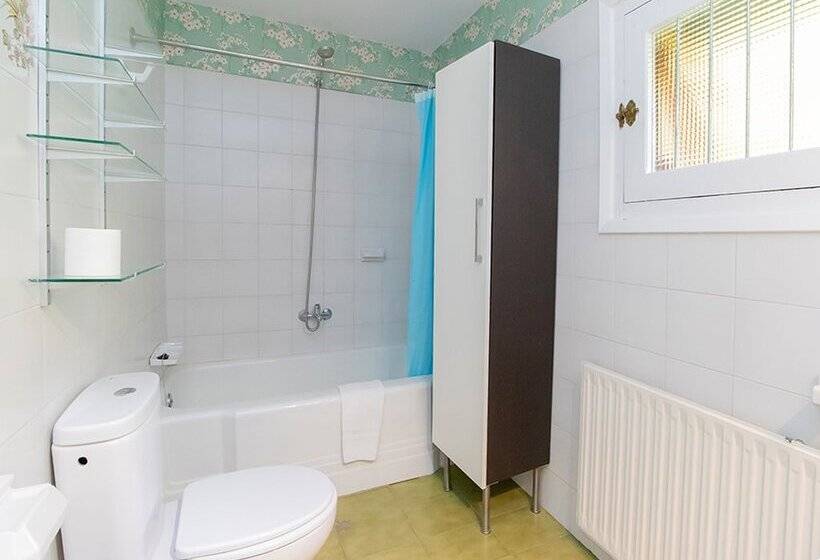 Apartamentos Escarrilla 3000