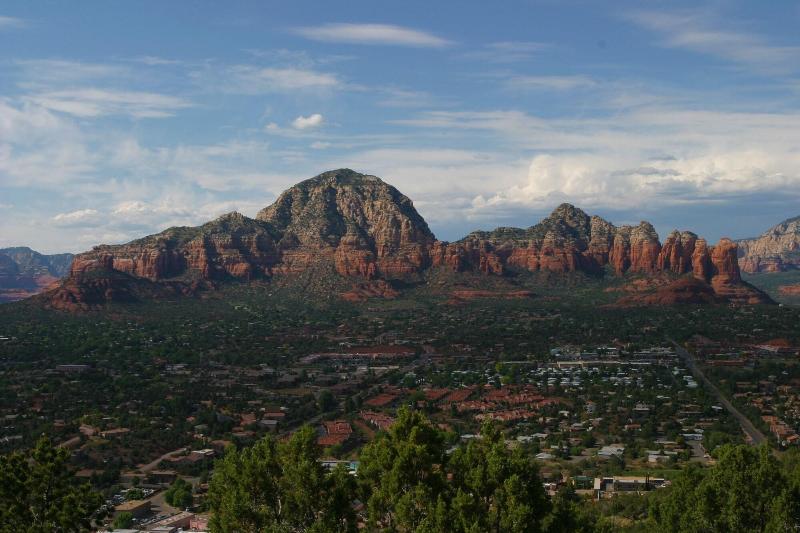 تختخواب و صبحانه A Sunset Chateau