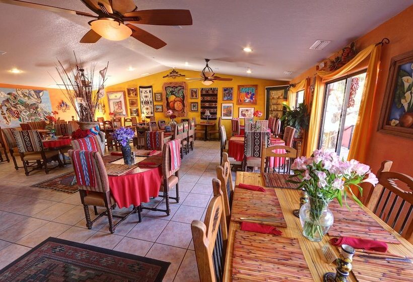 تختخواب و صبحانه A Sunset Chateau