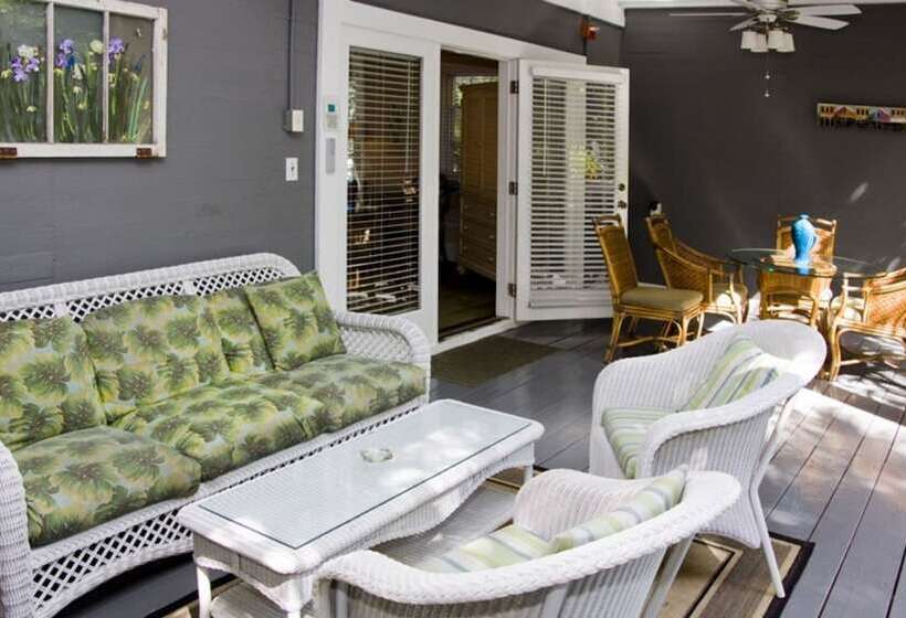 민박 Ambrosia Key West