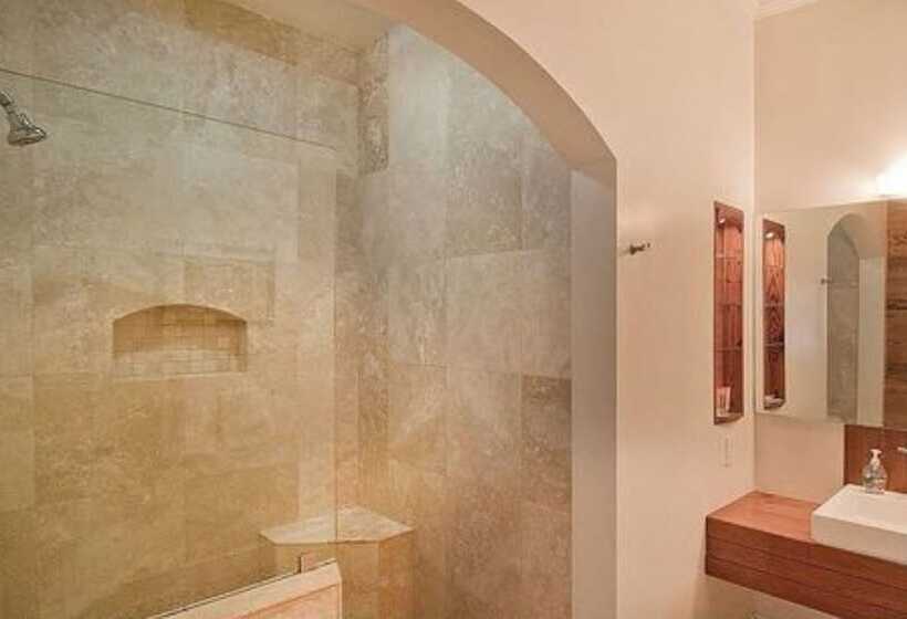 민박 Ambrosia Key West