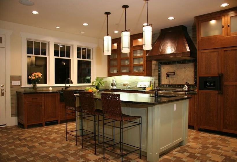 住宿加早餐  Hidden Oak Inn