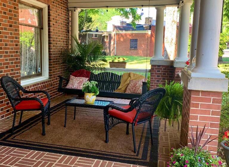 Bed and Breakfast The Inn On Front Street