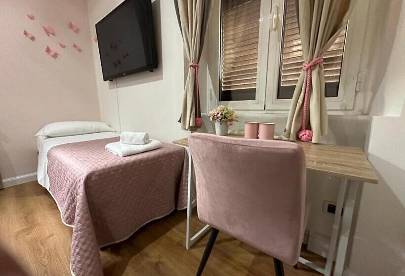 צימר Vatican Garden House