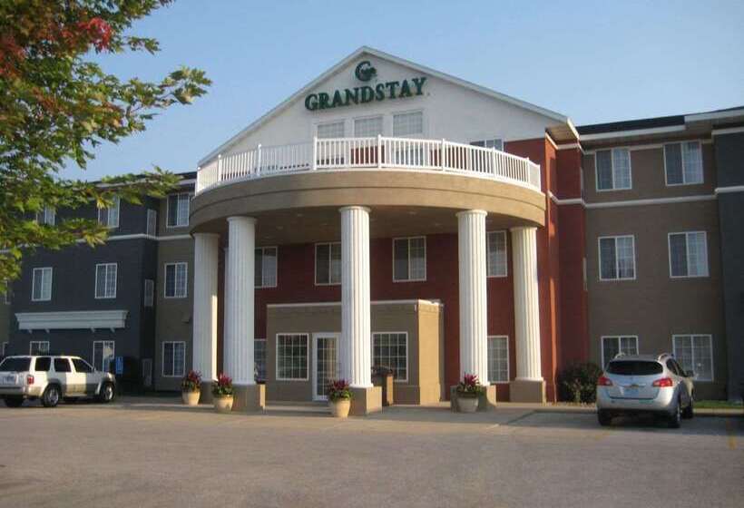 Grandstay Hotel & Suites Ames