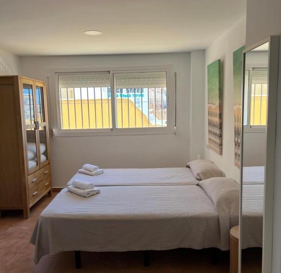 فندق فئة نجمة واحدة Hospederia Almundo By Alexandra Realty