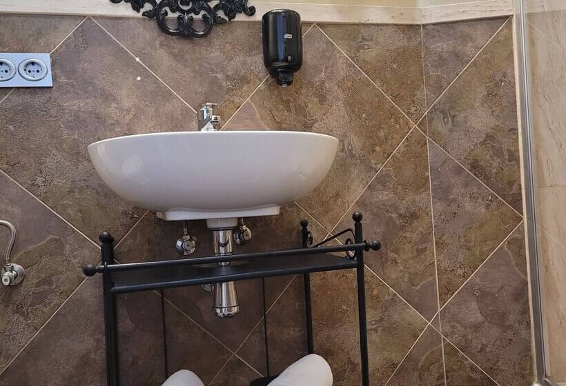 فندق فئة نجمة واحدة Hospederia Almundo By Alexandra Realty